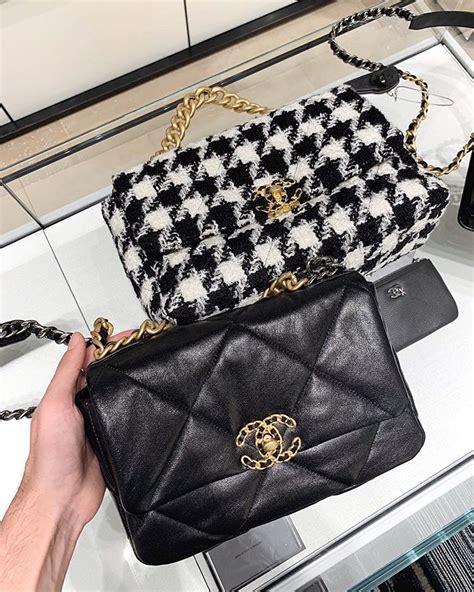 bag chanel 19|chanel 19 price.